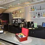 Eden Opera Hotel