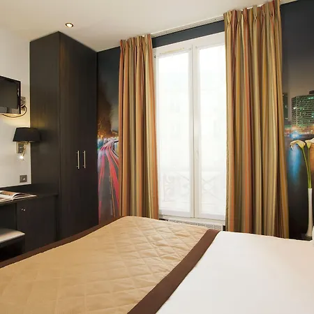 Eden Opera Hotel 3*