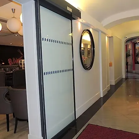 Ξενοδοχείο Eden Opera 3*