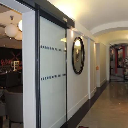 Hotel Eden Opera 3*