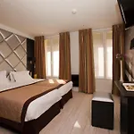 Eden Opéra 3*