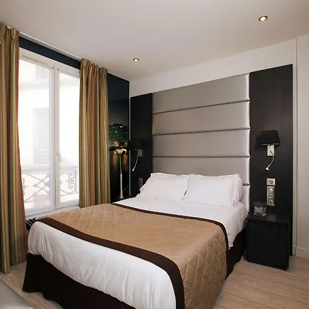 Hotel Eden Opera 3*